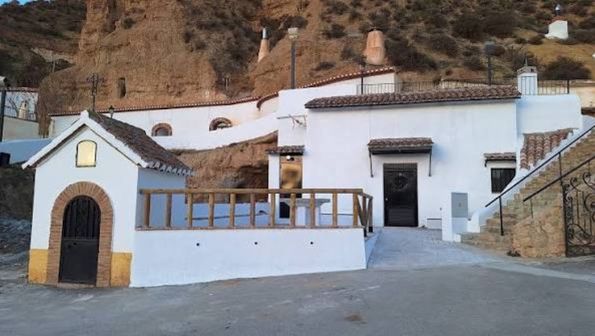 El Albergue Municipal de Peregrinos 'Cueva del Rubio' ofrece una experiencia única a su paso por Marchal